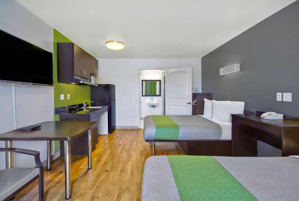 Studio 6 Victorville - Apple Valley Room photo